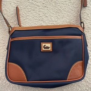 Dooney & Bourke East/West pocket crossbody handbag